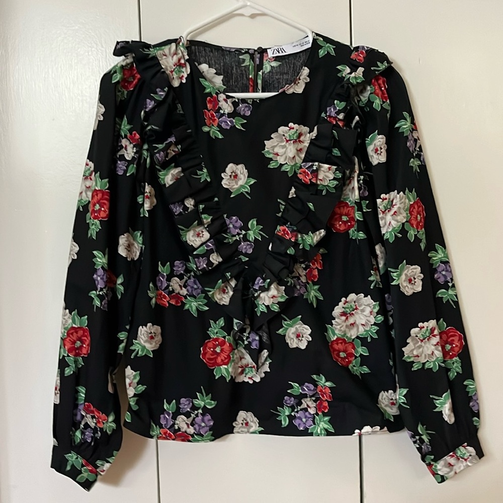 Zara Poplin Floral Ruffle Top
